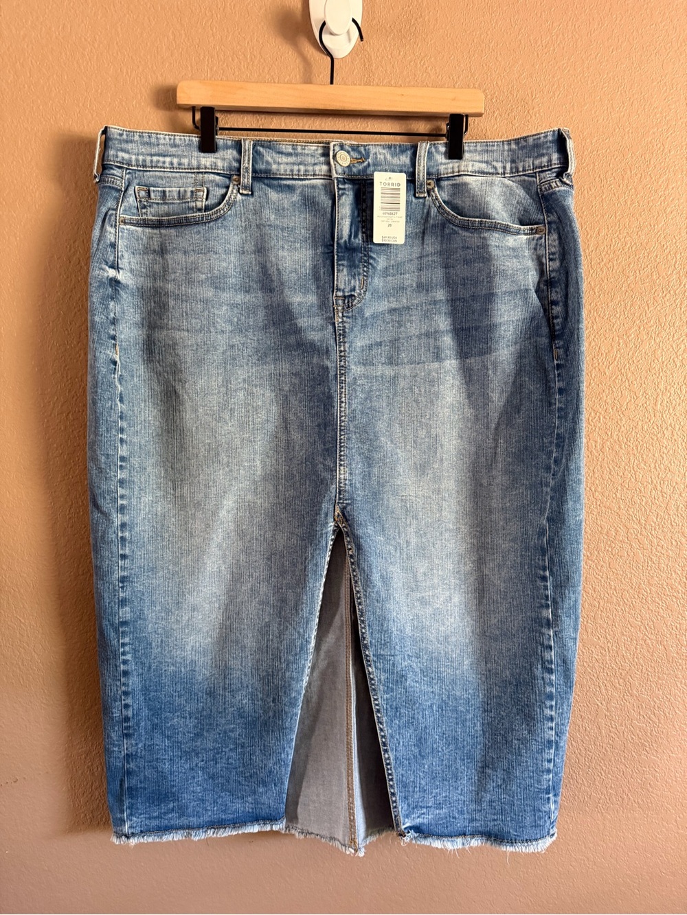 torrid Midi Denim Front Slit Skirt Size 20 NWT